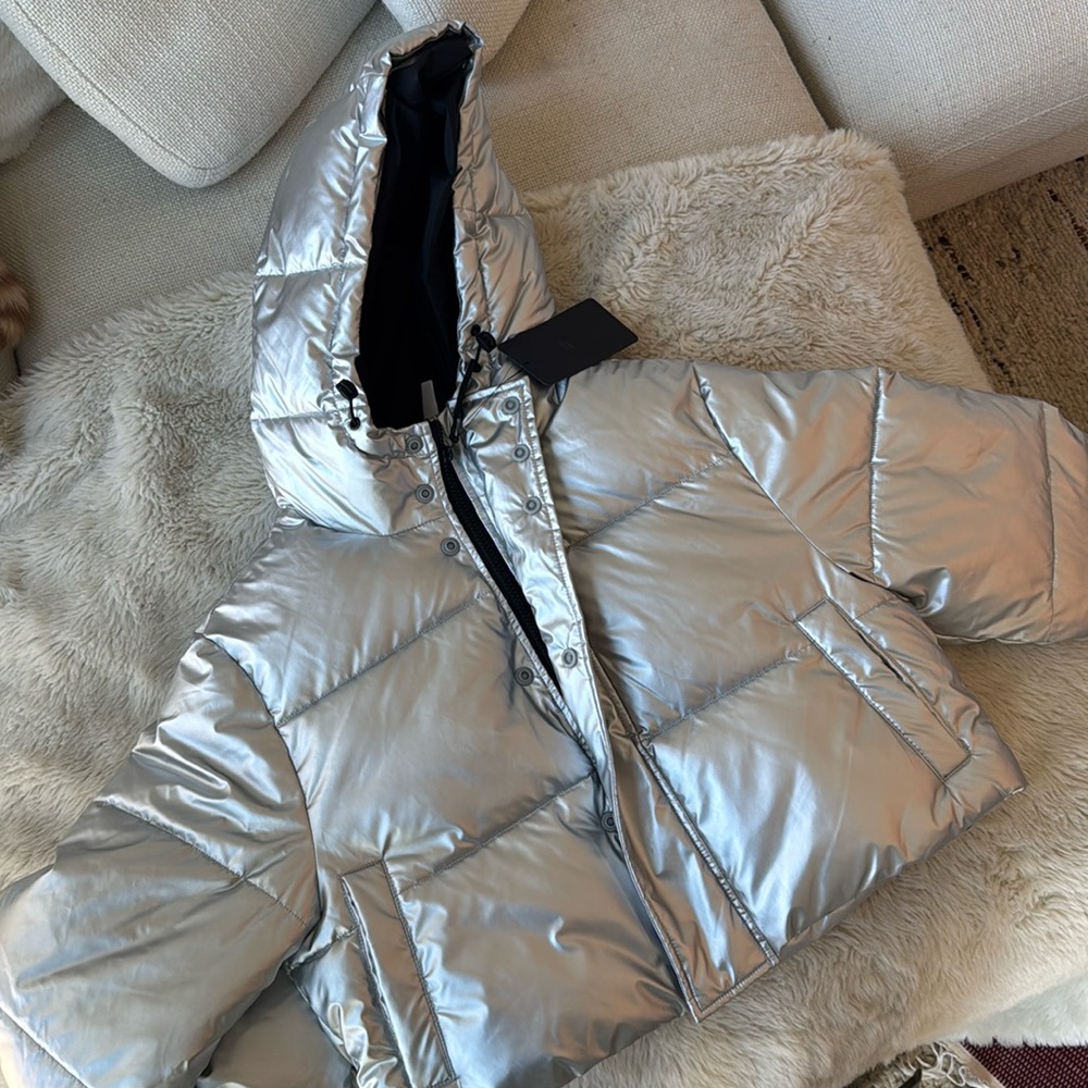 Wander puffer, jacket, metallic silver from Fabletics